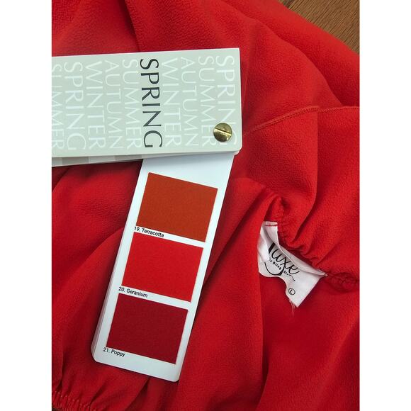 Luxe Geranium Textured Draped Keyhole Halter Jumpsuit - Picture 4 of 5